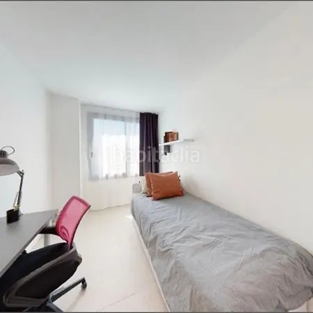 Kobe Place Apartment *